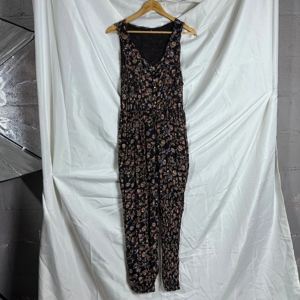 Free People Floral Sleeveless Jumpsuit‎ Black Boho Button Front Pockets sheer